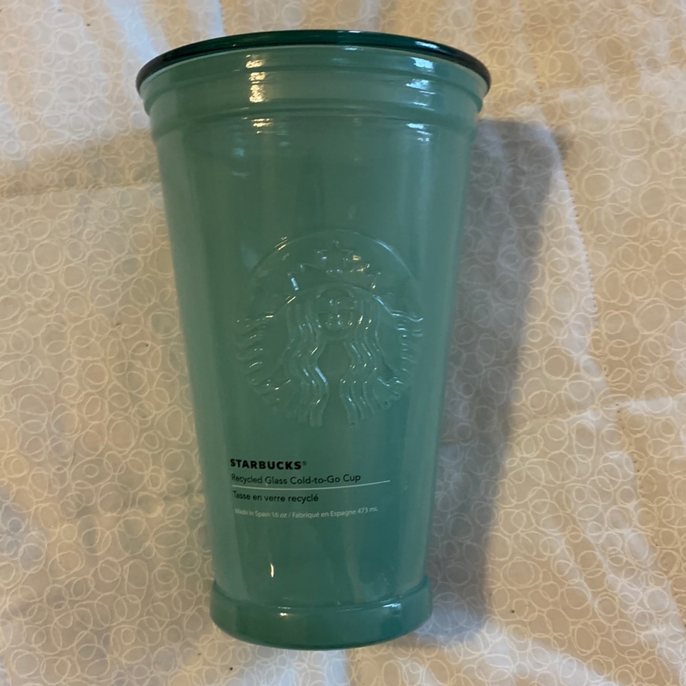Recycled glass cold to-go cup. 16 oz. Green Glass